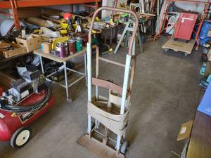 lot 199 image: Appliance Dolly...