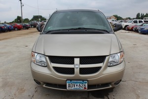lot 18 image: 2003 Dodge Grand Caravan Sport