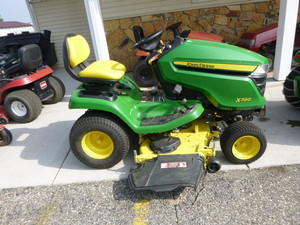 lot 2 image: 2019 John Deere X390 Riding Lawn Mower
