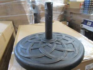 lot 38 image: umbrella base ...