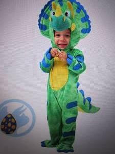 lot 98 image: spooktacular creations babt tricera...