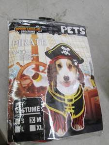 lot 126 image: pets pirate costume medium open box...