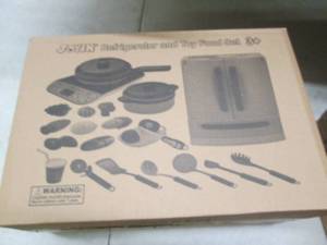 lot 134 image: JOYIN 20 Pieces Refrigerator Preten...