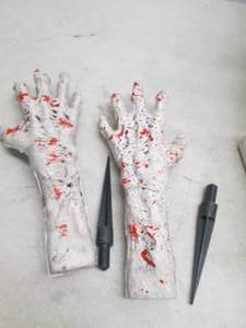 lot 144 image: joyin zombie lawn stakes open box ...