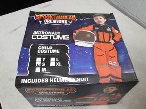 lot 162 image: spooktacular creations astronaut co...