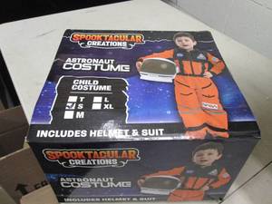 lot 163 image: spooktacular creations astronaut co...