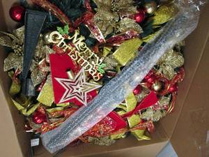 lot 171 image: 6ft pull up christmas tree with 350...