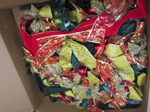 lot 257 image: 6ft pop up christmas tree open box ...