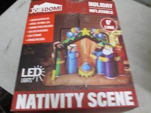 lot 304 image: holiday inflatable 6 foot long nati...