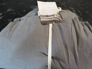 lot 143 image: Casaluna King Size Linen Blend Duve...