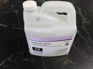 lot 189 image: 2.5 Liter Jug Hillyard Carpet Pre-S...