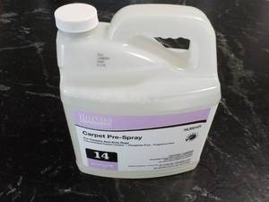 lot 190 image: 2.5 Liter Jug Hillyard Carpet Pre-S...