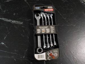 lot 195 image: Grip-tite 5 pc Metric Wrenchset...