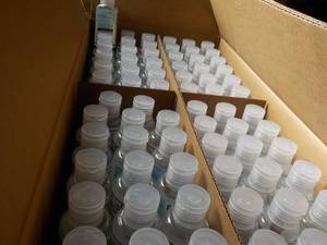 lot 330 image: Case of 72 - 3 oz Bottles Keep Clea...