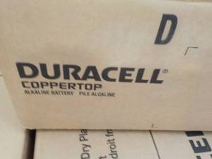 lot 335 image: 112 Duracell Size D Batteries...