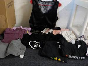 lot 205 image: New Clothing various sizes...