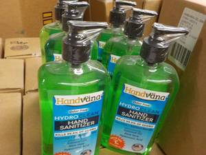 lot 400 image: Case of 6 Handvana 17 oz Bottles Ha...