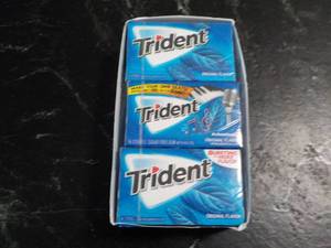 lot 157 image: 12 packs Trident Original Flavor Gu...