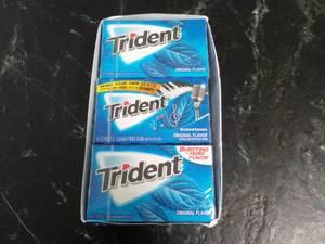 lot 158 image: 12 packs Trident Original Flavor Gu...