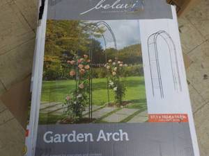 lot 310 image: Belavi Garden Arch 57.1 x 102.4 x 1...