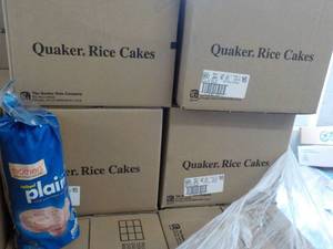 lot 339 image: 4 Cases Quaker Rice Cakes past bes...