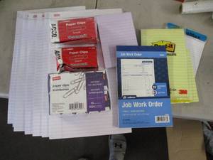 lot 78 image: Scholastic Glue Sticks 72 count...