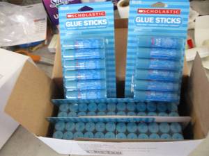 lot 82 image: Scholastic Glue Sticks 72 count...