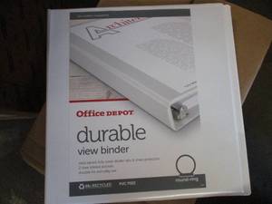 lot 240 image: 12 Office Depot 3 Ring Binders ret...