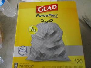 lot 246 image: 120 Glad Force Flex Tall Kitchen Ga...