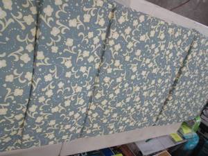 lot 189 image: 5 Patterned Teacher Rocker Cushions...