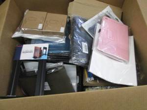 lot 214 image: Box of Assorted OfficeSchool Suppl...