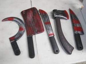 lot 308 image: Joyin Pack of 5 Bloody Weapons Set ...