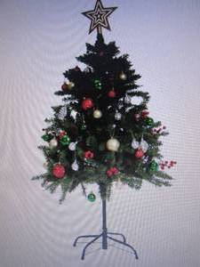 lot 315 image: 4FT DIY Christmas Tree open box Ret...