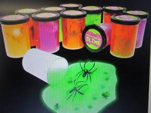 lot 320 image: Joyin Halloween Slime, 12-pack open...