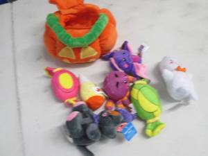 lot 321 image: Joyin Plush Pumpkin with mini plush...
