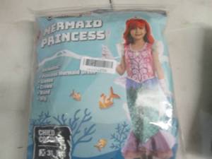 lot 330 image: Spooktacular Creations Mermaid 3T C...