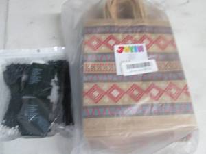 lot 360 image: Joyin Gift Bags, Battery Operated C...