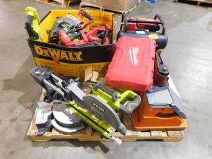 WHOLESALE PALLET LOT OF POWER TOOLS,  REPAIR LOT