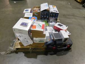 ASSORTED LOT OF THERMOSTATS, ELECTRONICS - GREAT RESELLER LOT