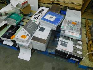 ASSORTED FLOORING LOT