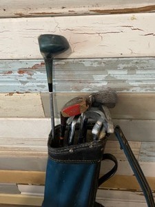 Sports Crest Golf Clubs and Bag