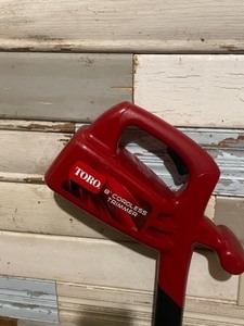 Toro Cordless Trimmer