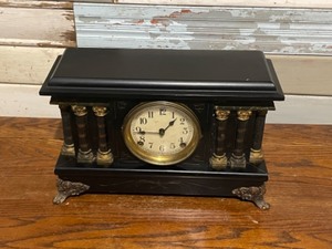 Mantle Clock