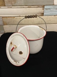 Vintage enamelware bucket with lid