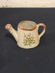 Tier stand, crock, pottery teapots