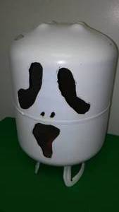 lot 128 image: Metal Ghost 17 inches