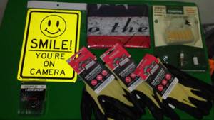 lot 131 image: Grease Monkey Nitrate gloves flag
