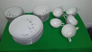 lot 139 image: Creative Fine China# 1014