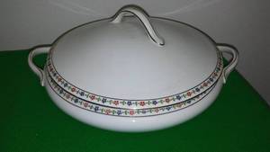 lot 140 image: Set of Amazing China
