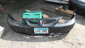 lot 211 image: Bumper Cover for Pontiac Grand Am